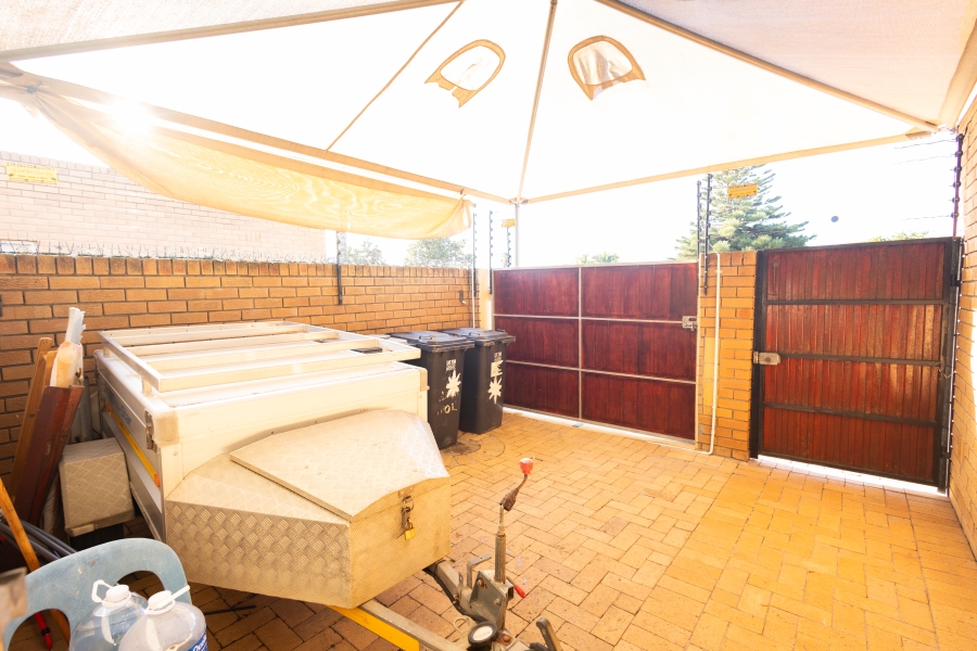 3 Bedroom Property for Sale in Table View Western Cape